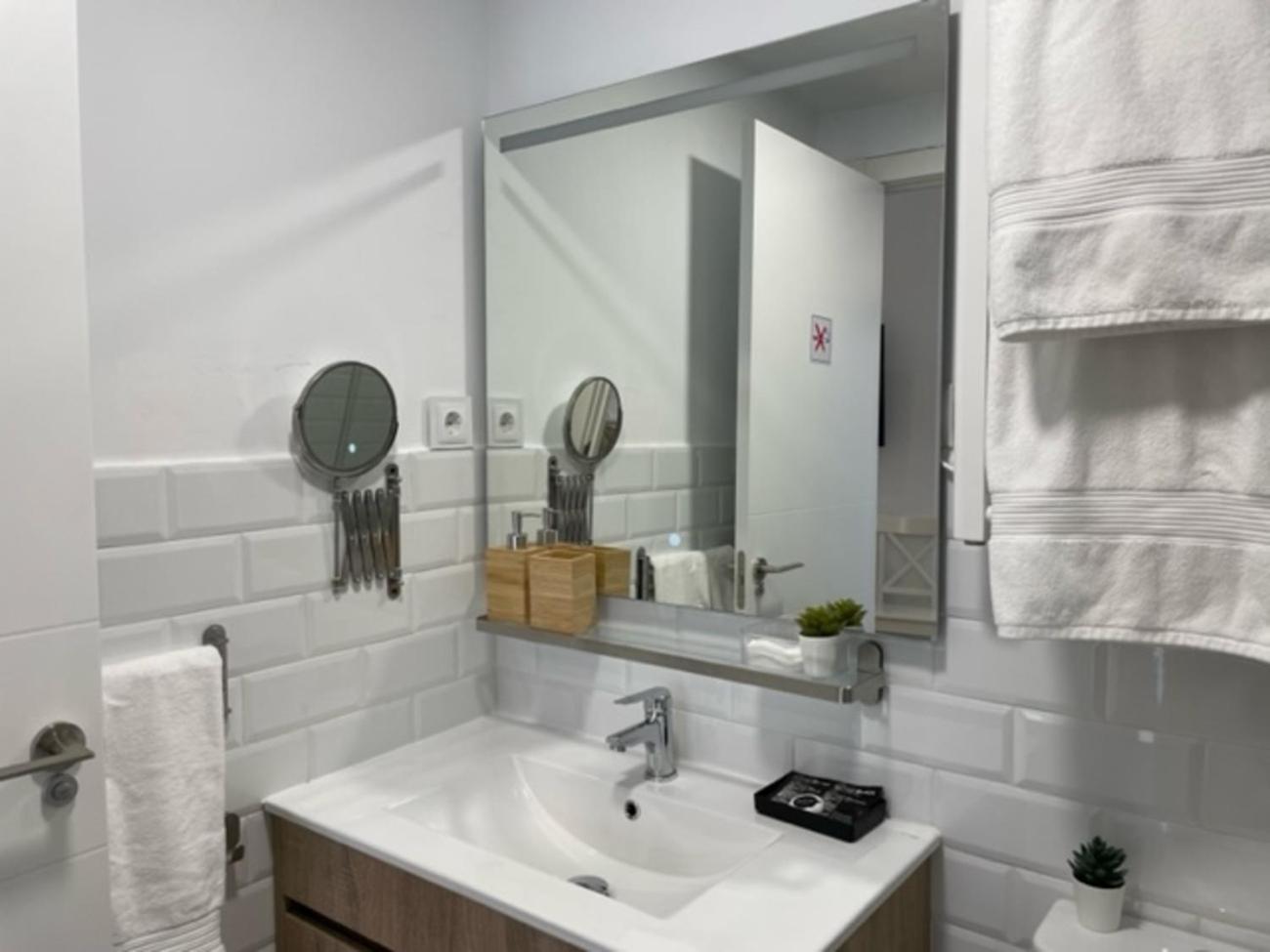 Apartamento Centrico En マドリード エクステリア 写真